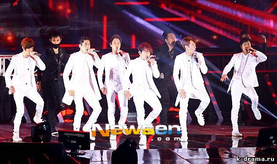 Shinhwa провели грандиозный концерт ’2012 Shinhwa Grand Tour in Seoul: ‘The Return’ по случаю возвращения!