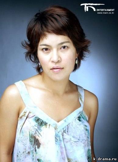 Комедийная артистка Чо Хё Рён разводится с мужем после 13 лет брака