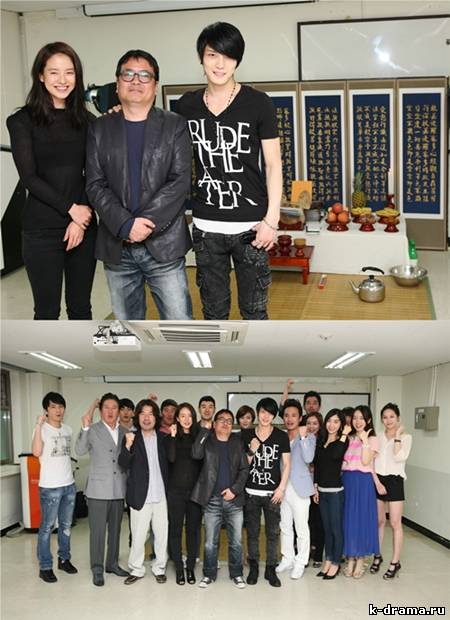 ЧжэЧжун из JYJ и Сон Чжи Хё надеются на успех своего фильма «Шакал наступает»