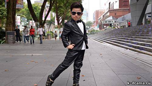 ‘Маленький Psy’, Хван Мин У, представил тизер музыкального видео для дебютного сингла «Show+Time»