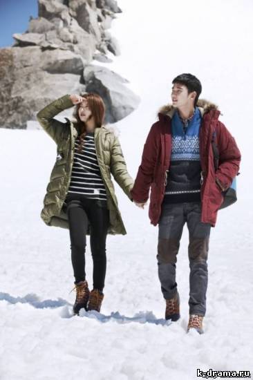 Сюзи и Ким Су Хён наслаждаются зимним свиданием в фотосессии для «Bean Pole»